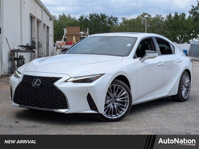 2024 LEXUS IS