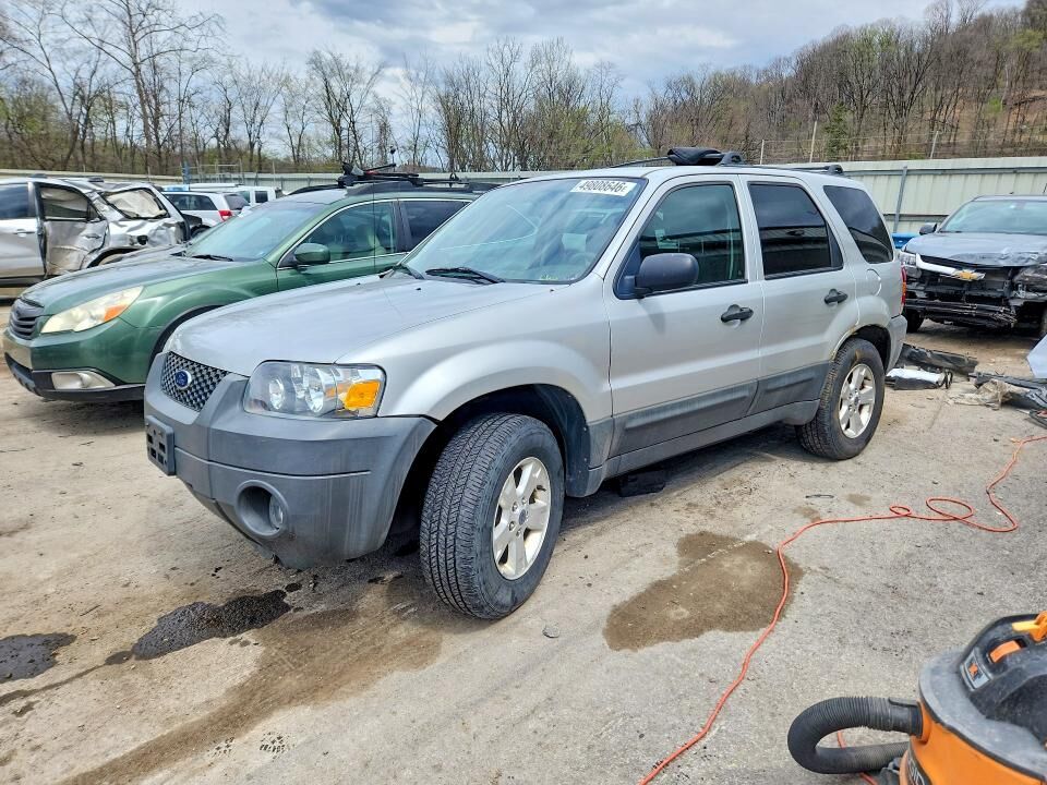 2005 FORD Escape
