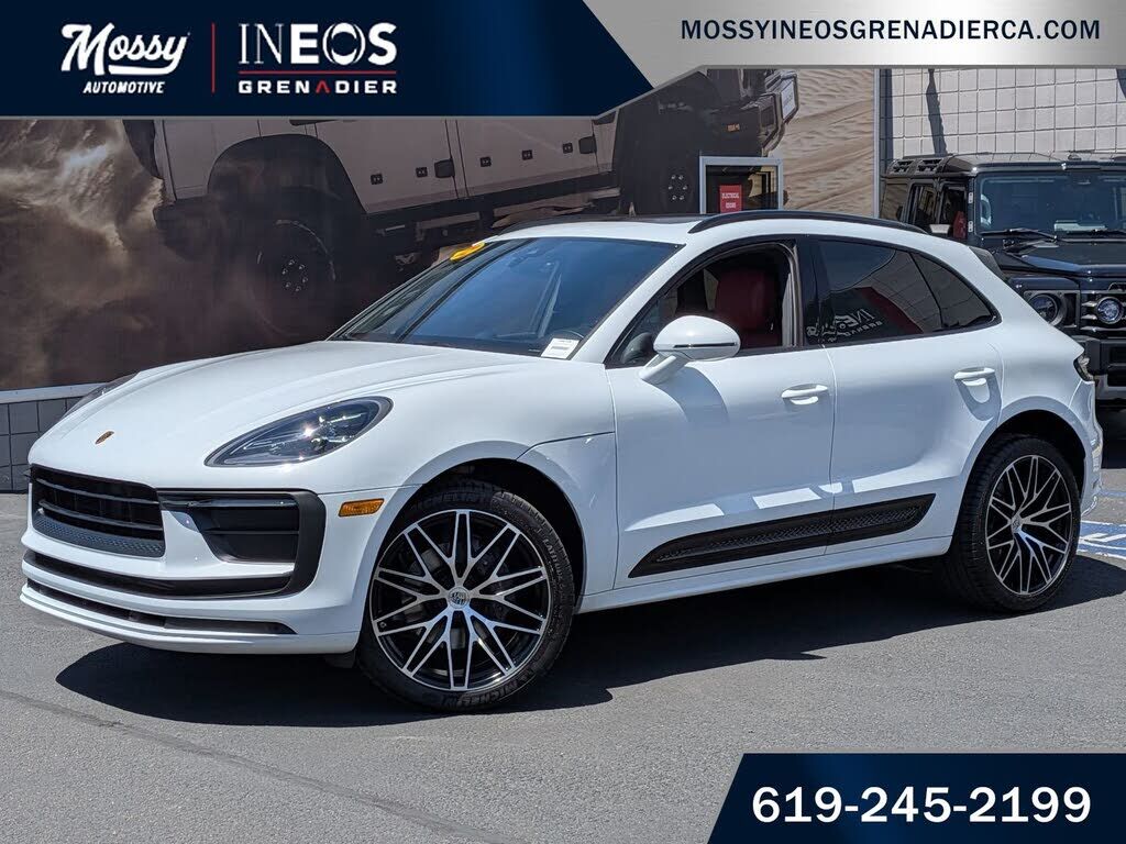 2022 PORSCHE Macan