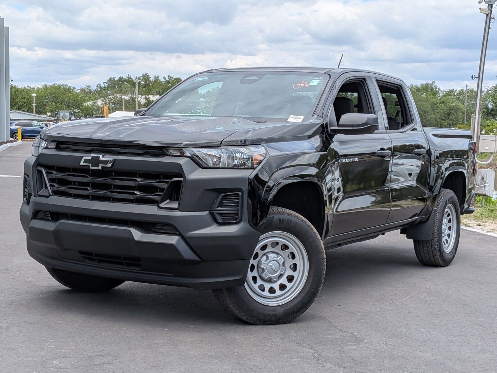 2025 CHEVROLET Colorado