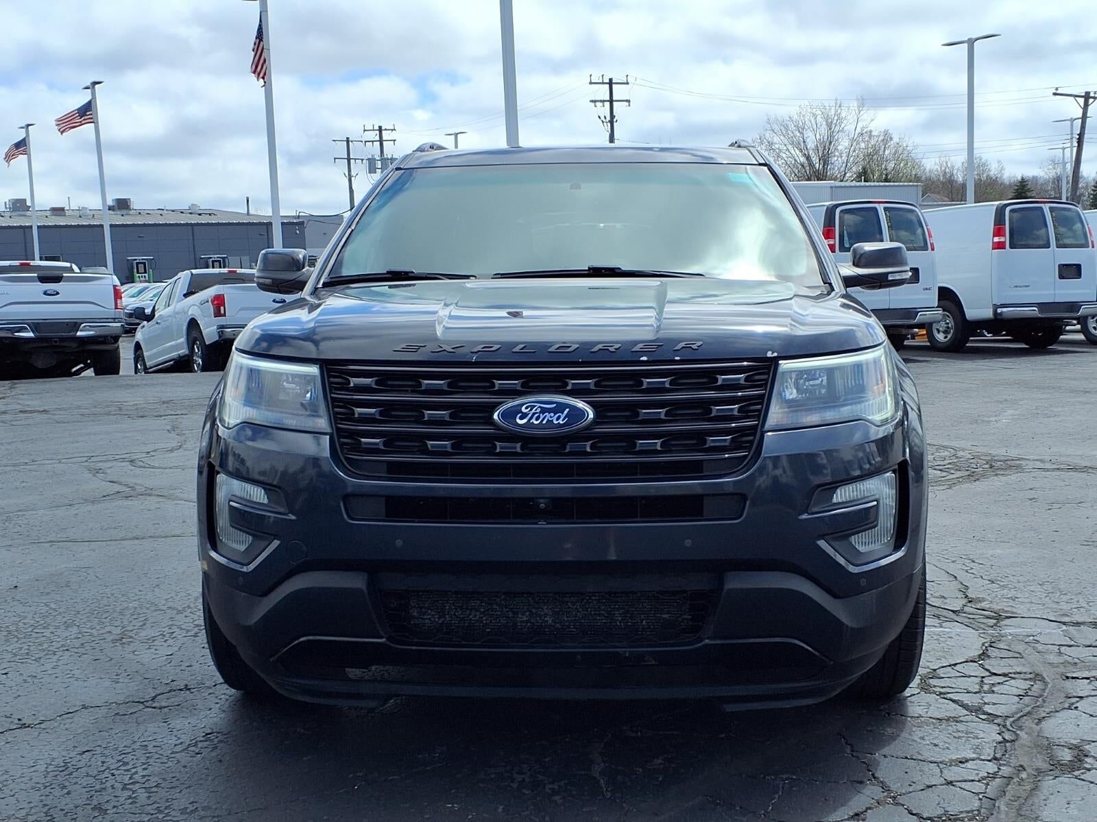2017 FORD Explorer