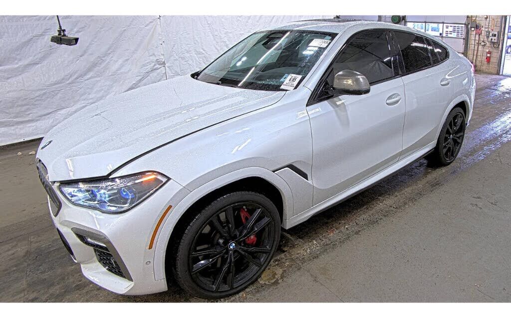2021 BMW X6