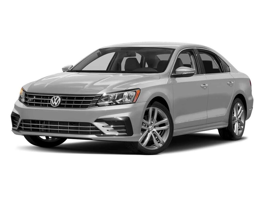 2017 VOLKSWAGEN Passat