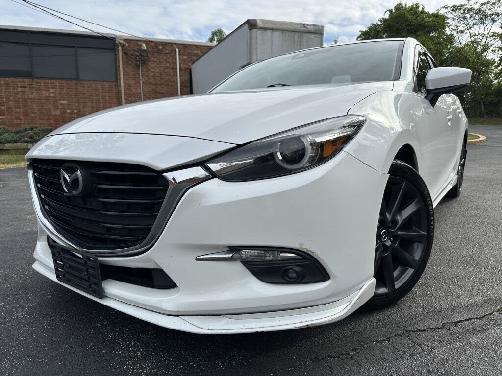 2017 MAZDA Mazda3