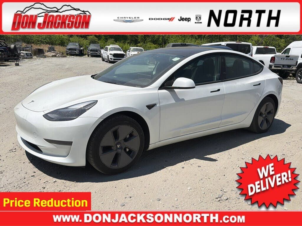 2023 TESLA Model 3