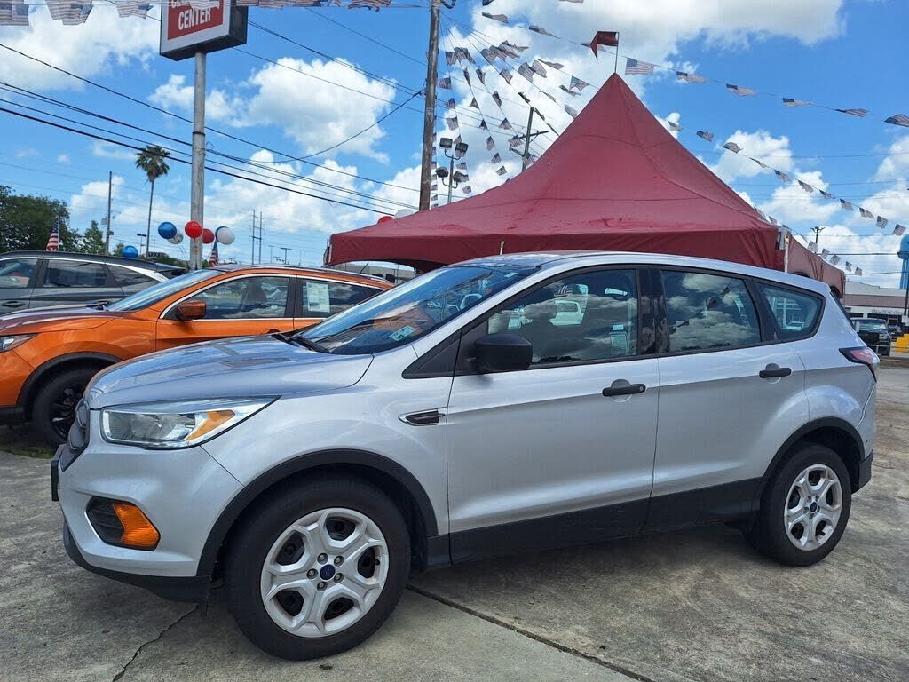 2017 FORD Escape
