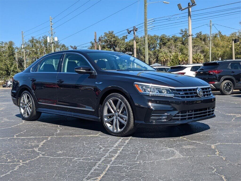 2019 VOLKSWAGEN Passat
