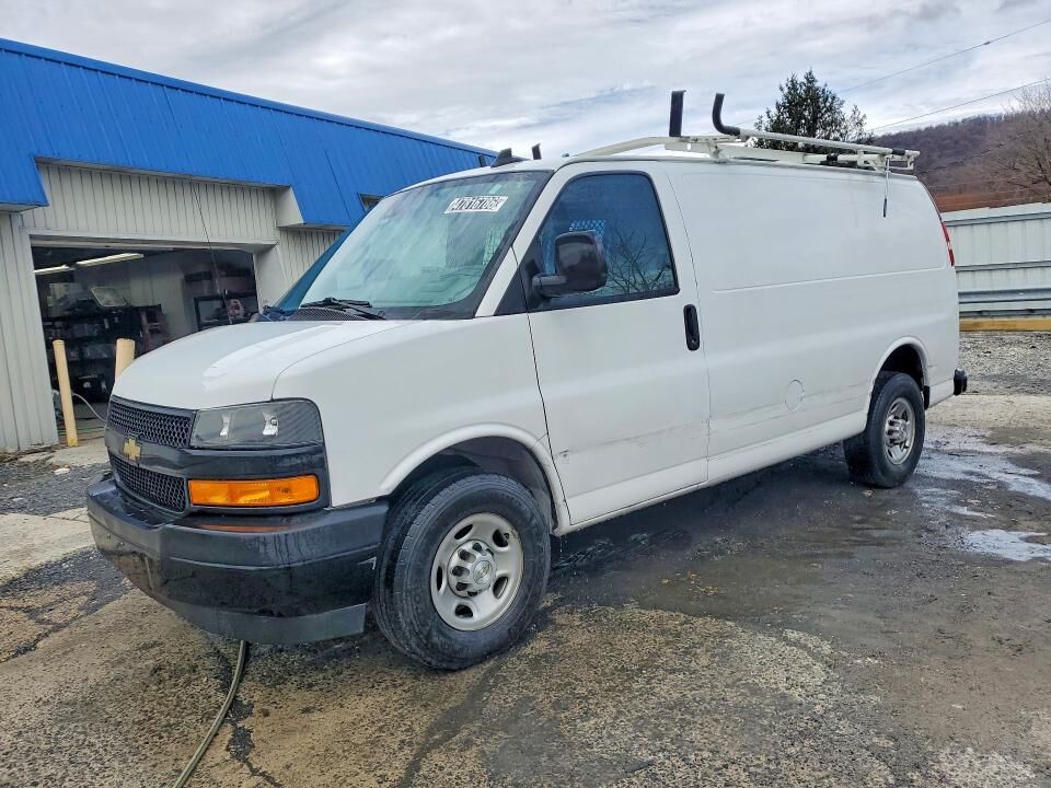 2020 CHEVROLET Express