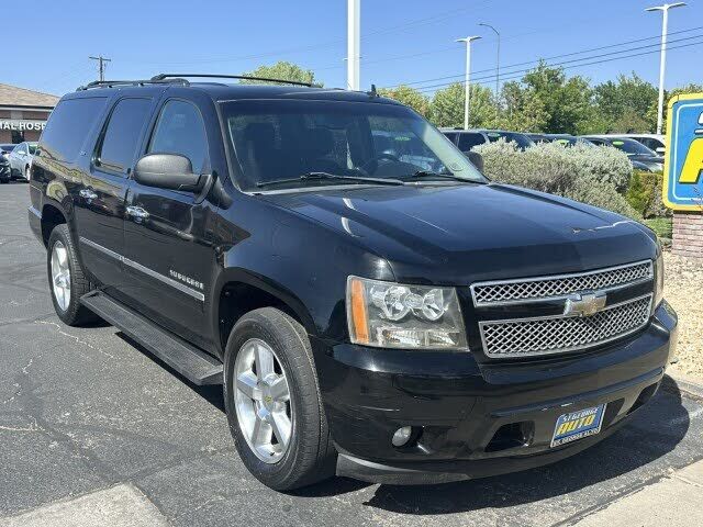 2011 CHEVROLET Suburban