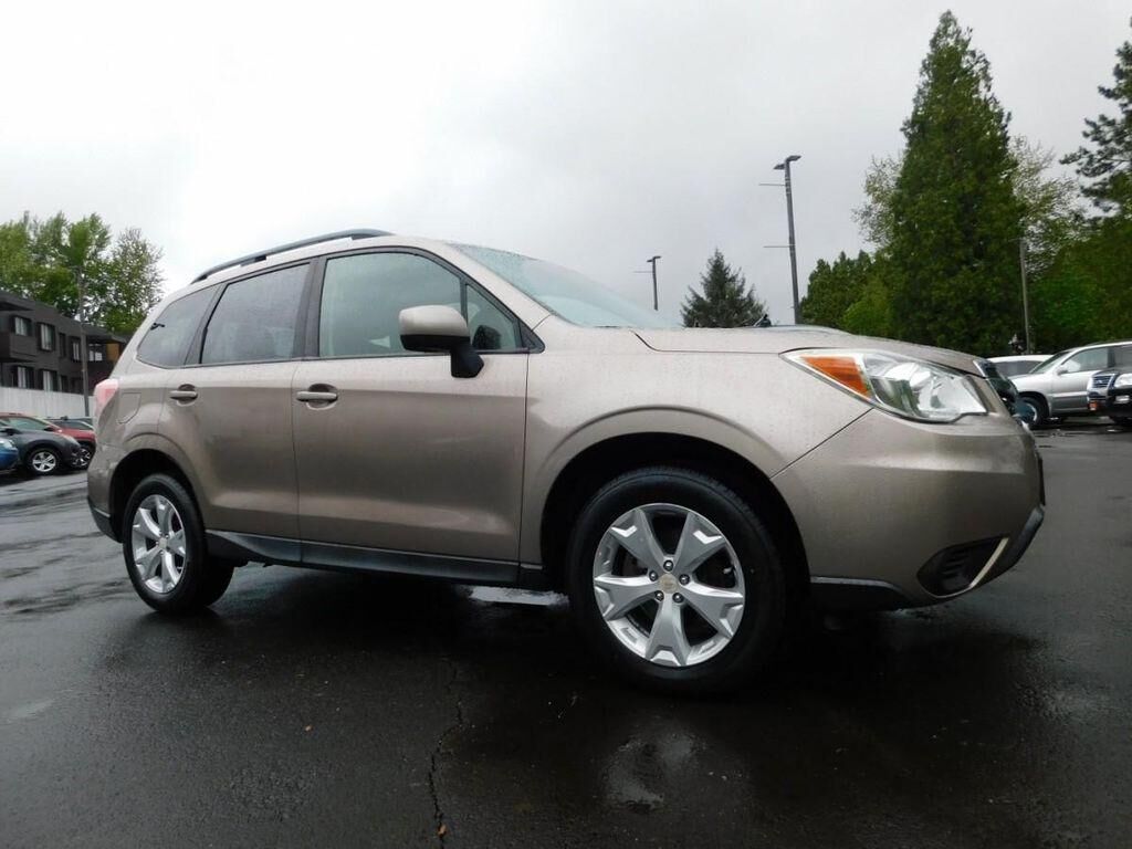 2016 SUBARU Forester