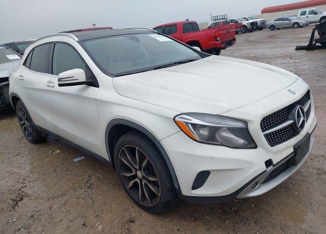 2016 MERCEDES-BENZ GLA-Class