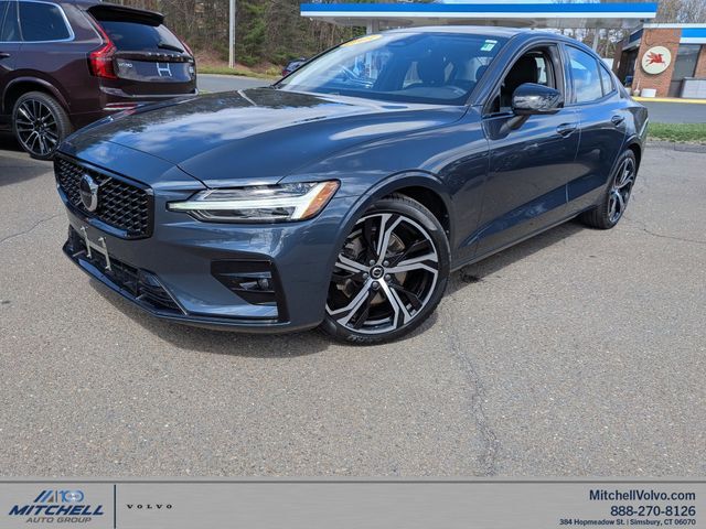 2023 VOLVO S60
