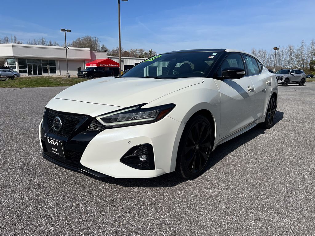 2022 NISSAN Maxima