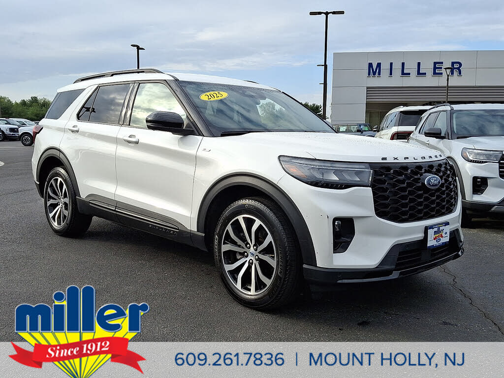 2025 FORD Explorer