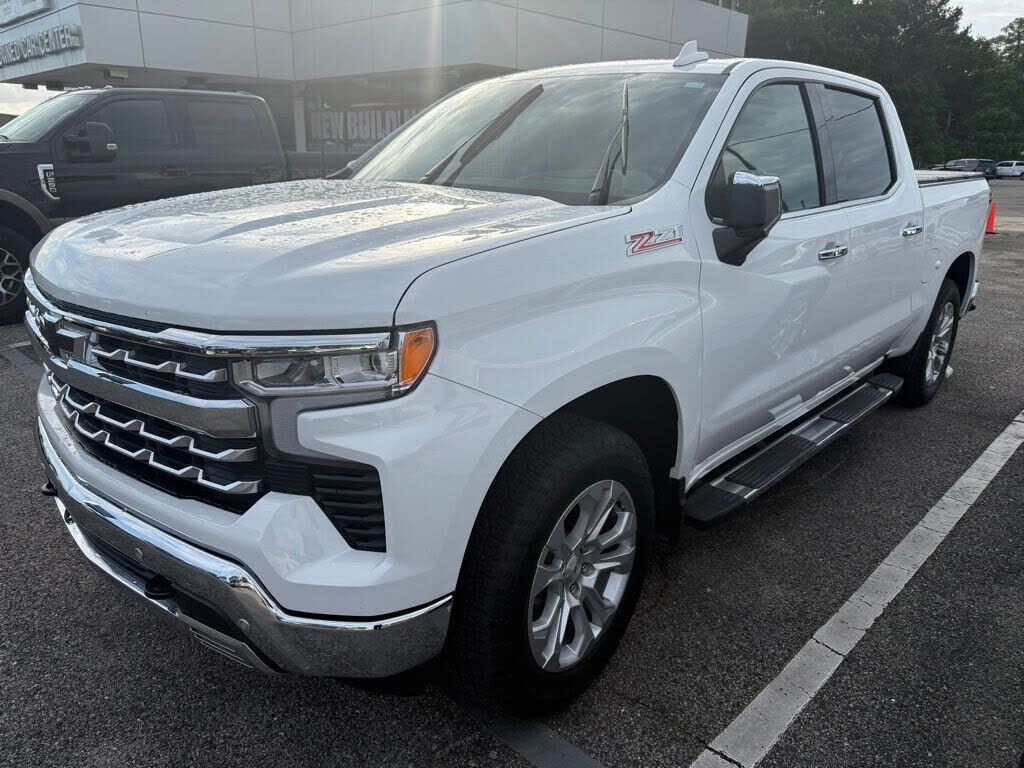 2025 CHEVROLET Silverado