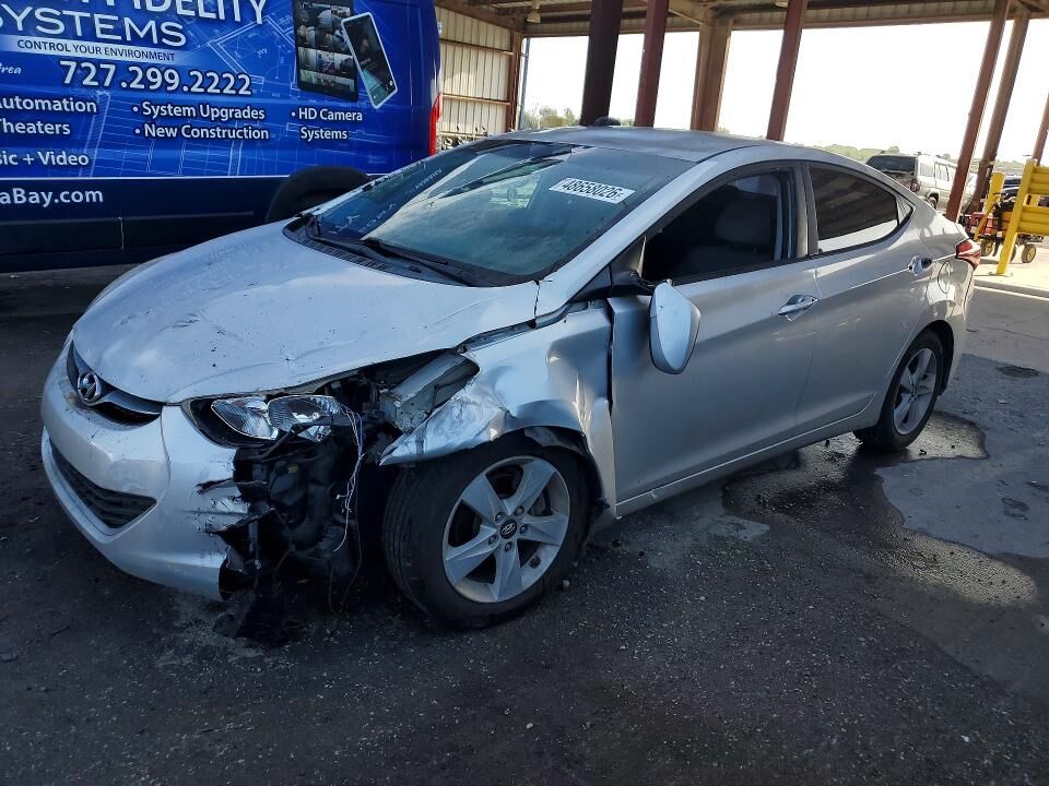 2012 HYUNDAI Elantra