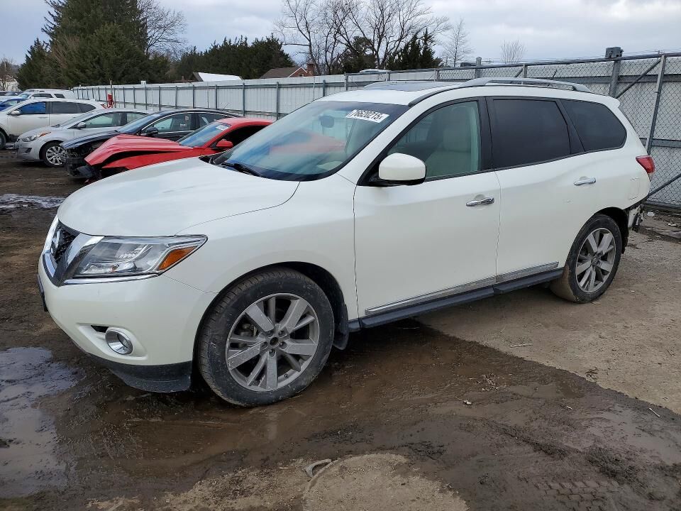 2015 NISSAN Pathfinder