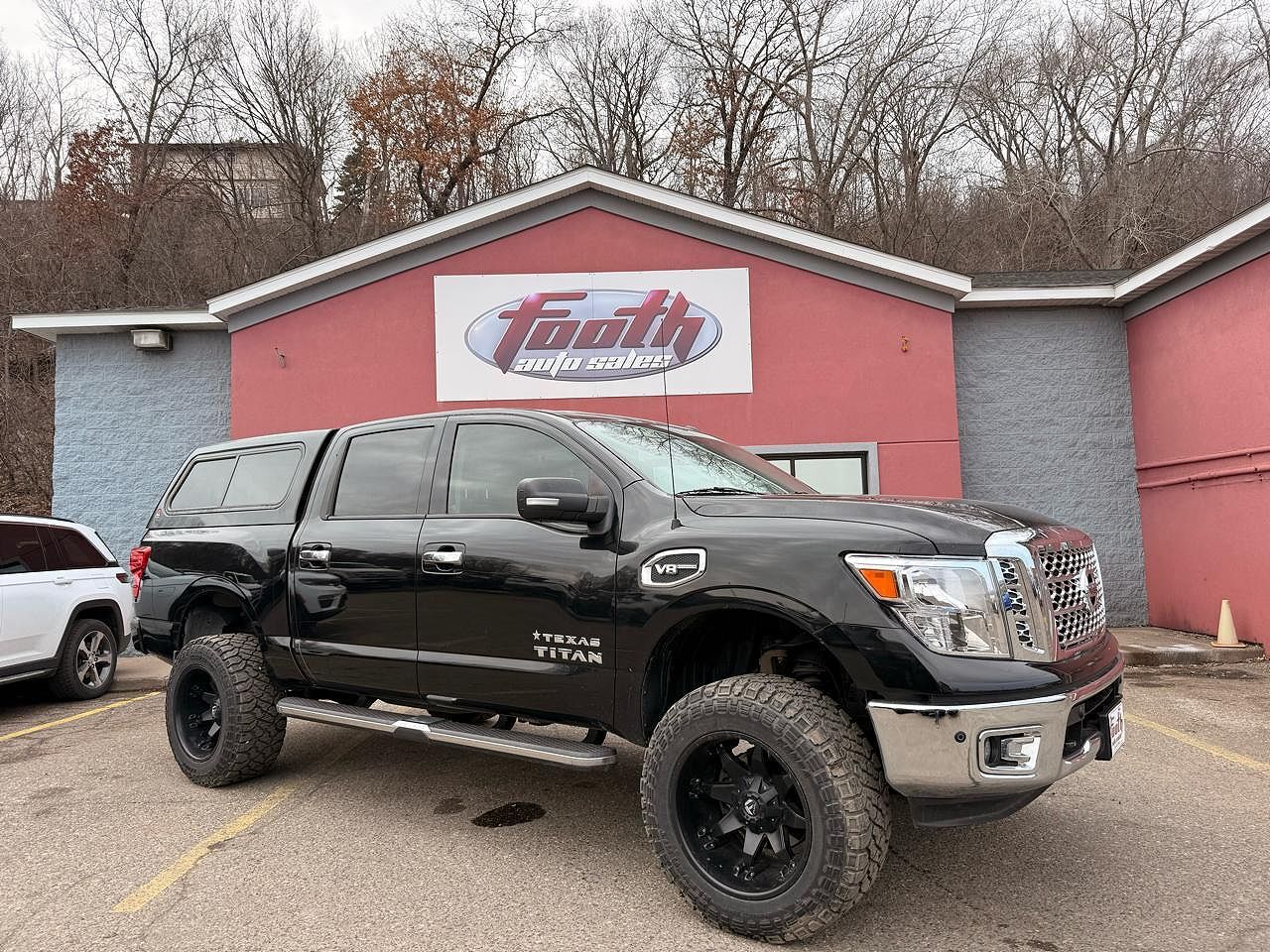 2017 NISSAN Titan