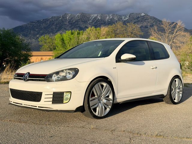 2011 VOLKSWAGEN GTI