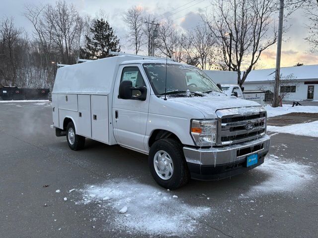 2026 FORD E-350