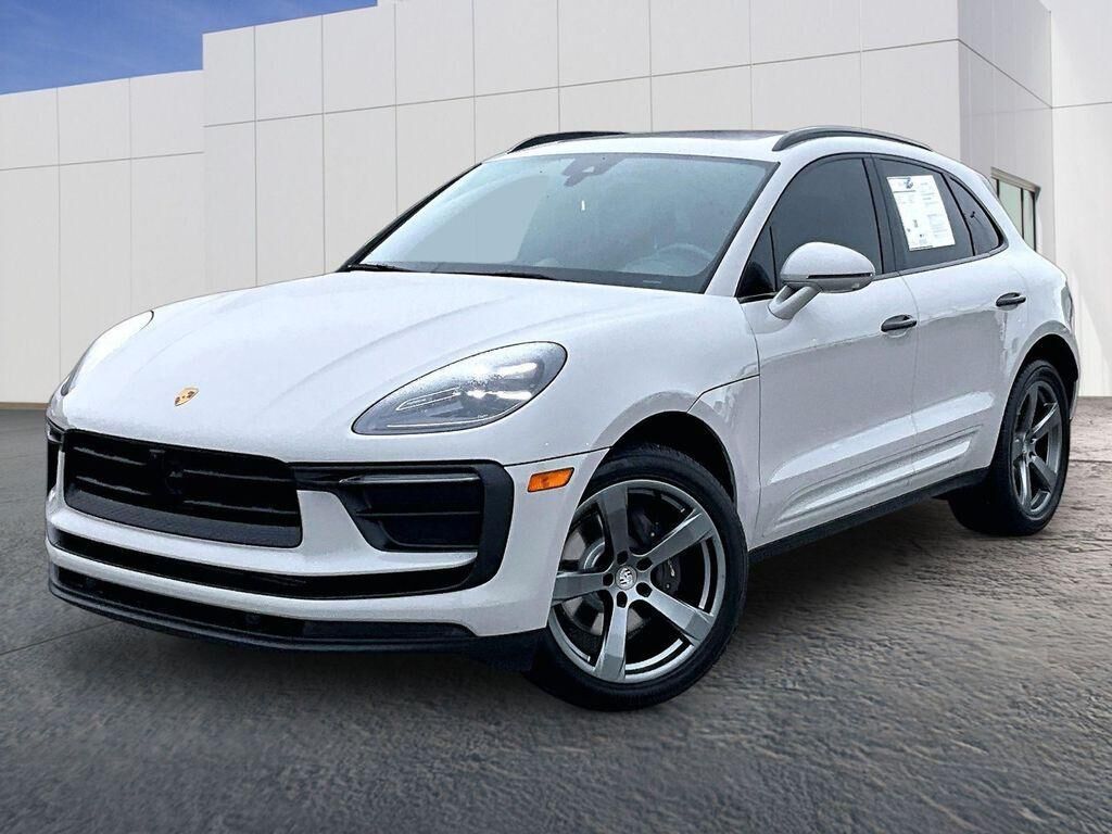 2023 PORSCHE Macan