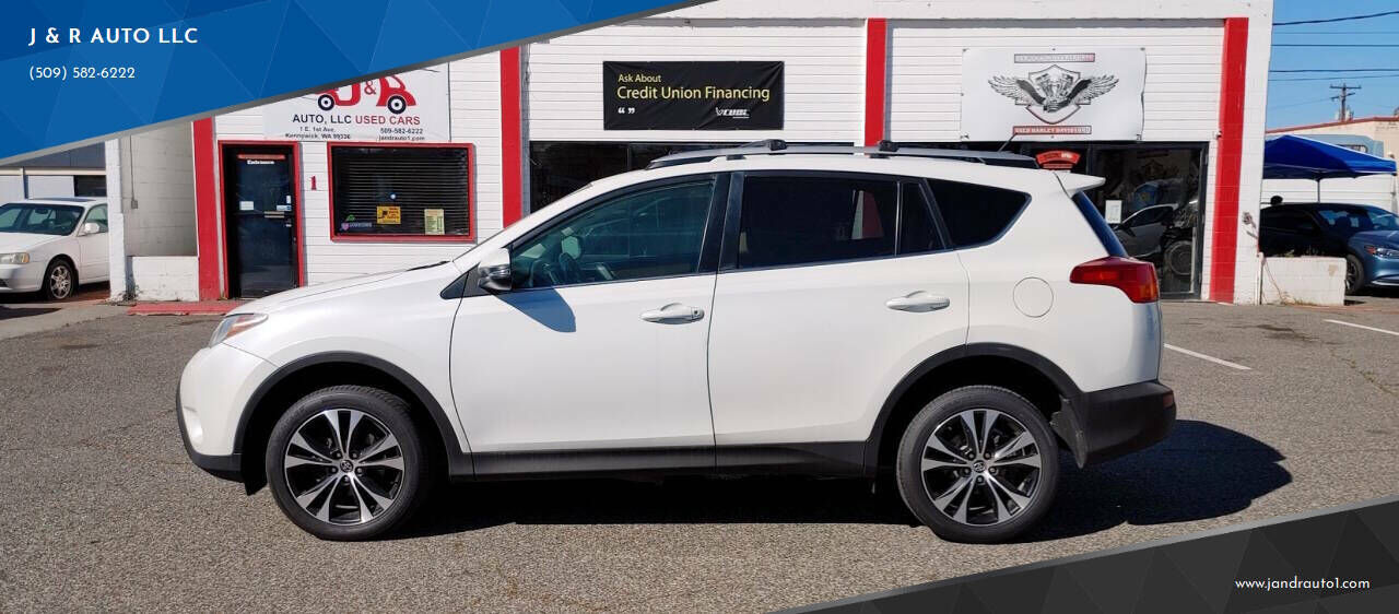 2015 TOYOTA RAV4