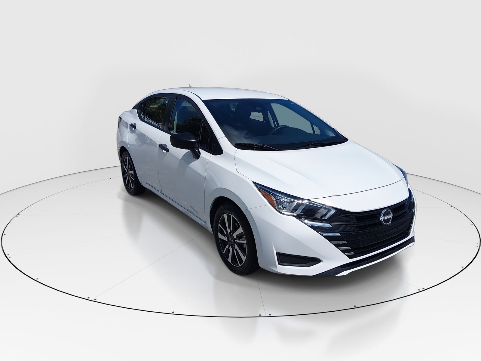 2024 NISSAN Versa
