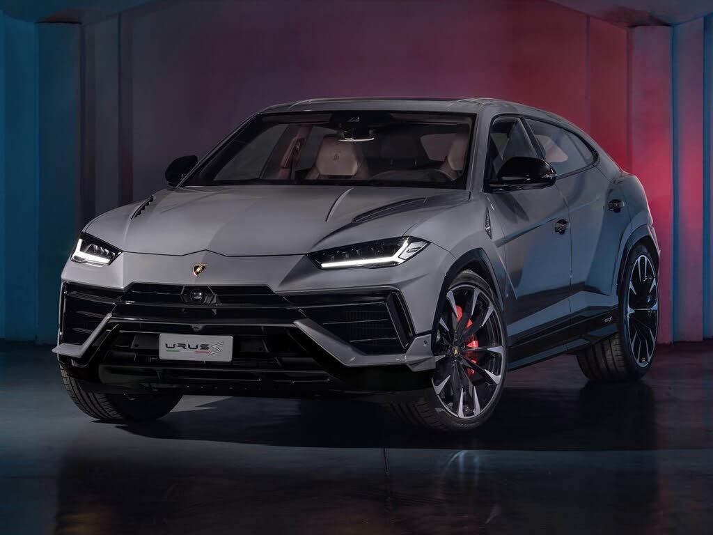 2023 LAMBORGHINI URUS