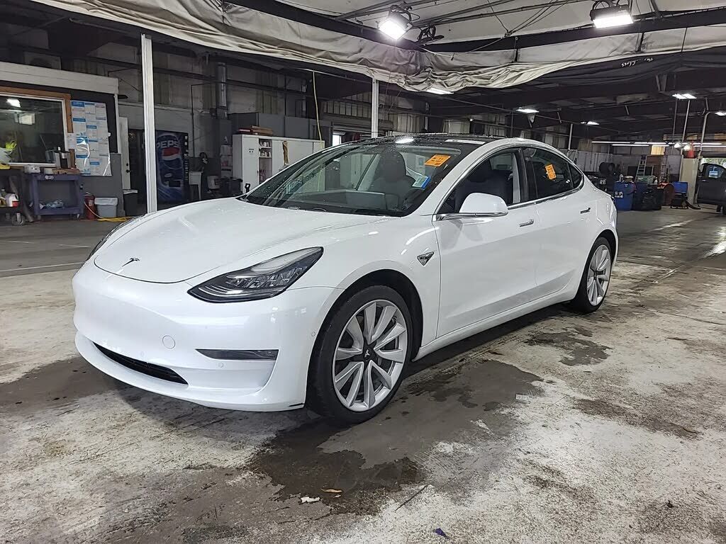 2019 TESLA Model 3