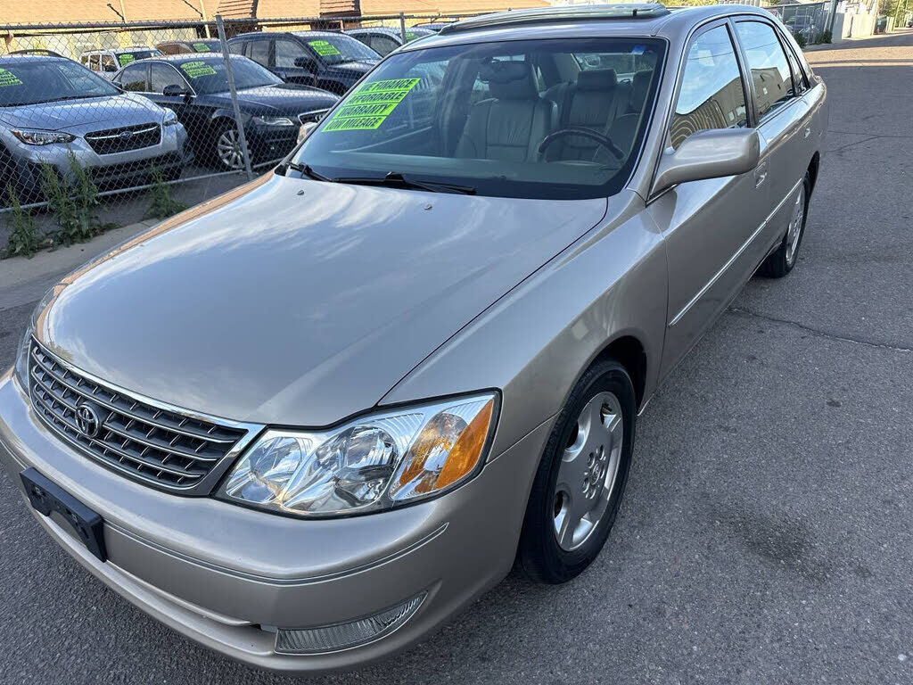 2004 TOYOTA Avalon