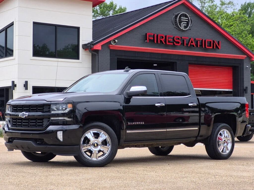 2017 CHEVROLET Silverado