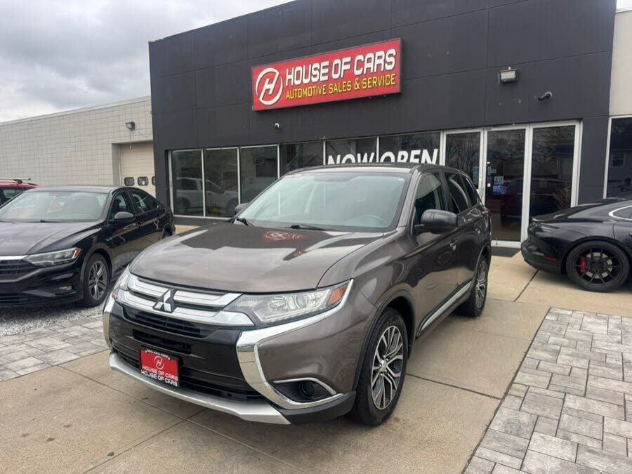2017 MITSUBISHI Outlander