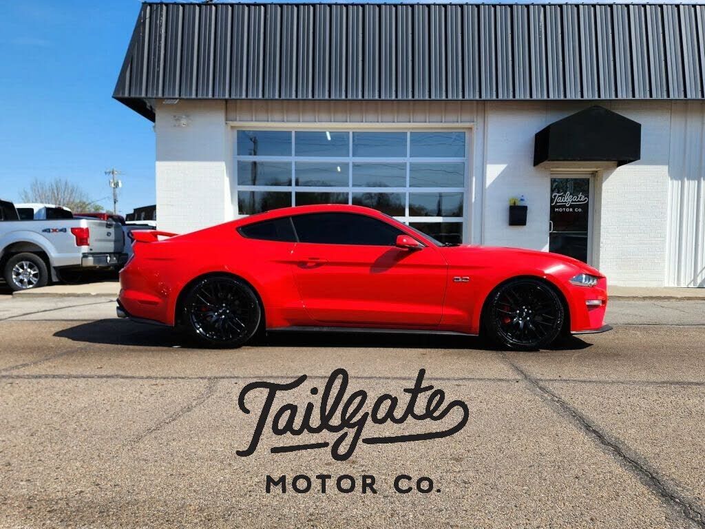 2019 FORD Mustang
