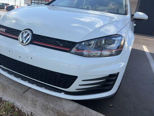 2017 VOLKSWAGEN Golf GTI