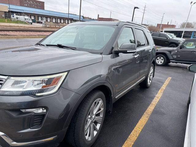 2019 FORD Explorer