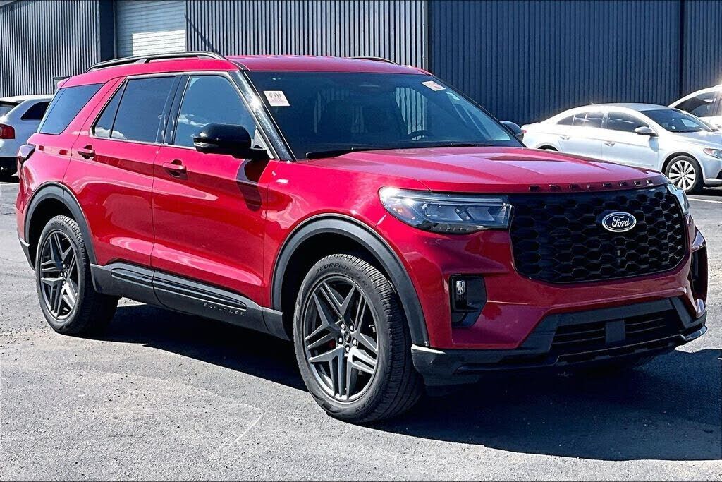2025 FORD Explorer