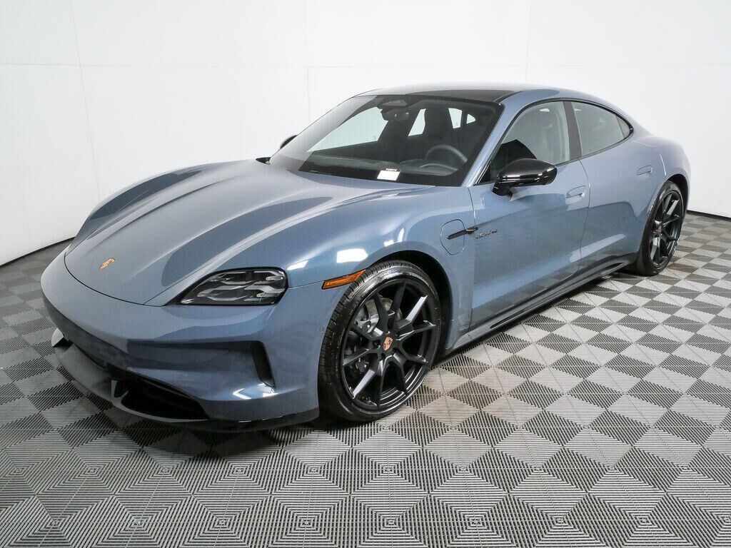2026 PORSCHE Taycan