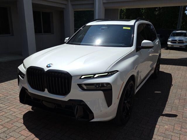 2023 BMW X7