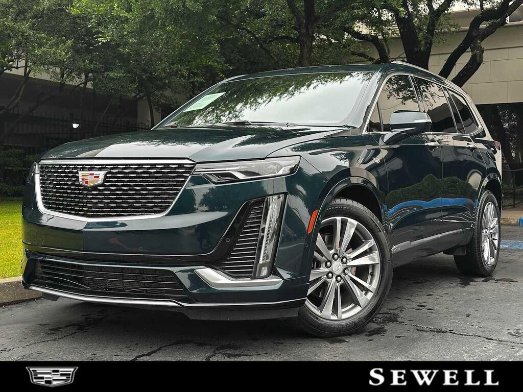 2025 CADILLAC XT6