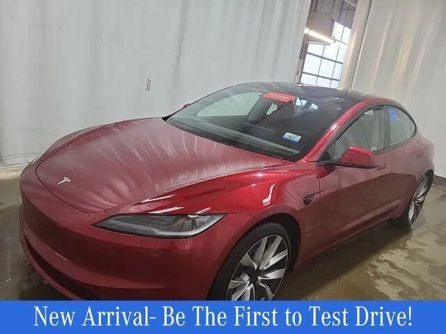 2025 TESLA Model 3