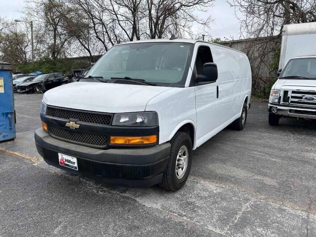 2020 CHEVROLET Express