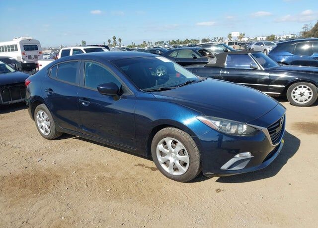 2015 MAZDA Mazda3