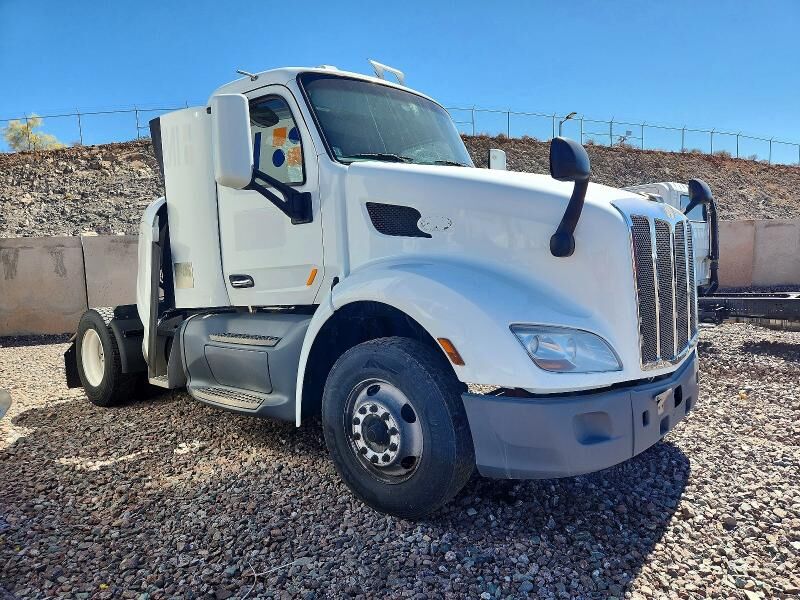2018 PETERBILT 579
