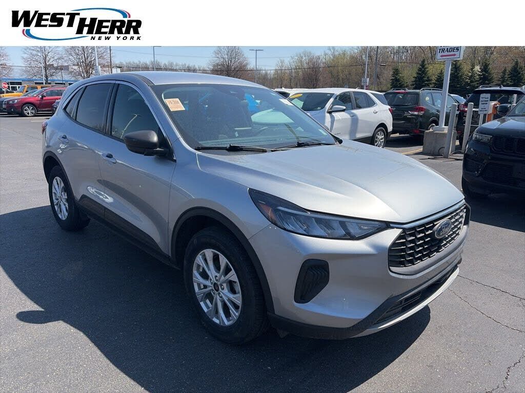 2023 FORD Escape