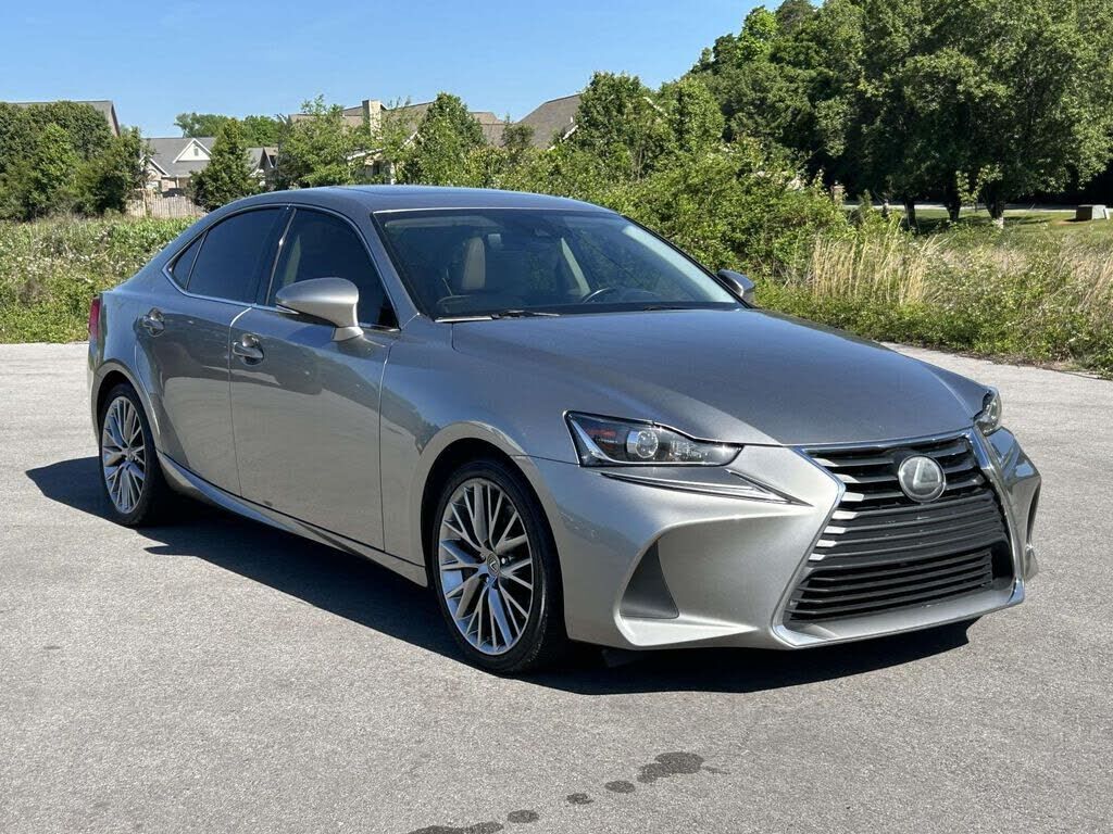 2017 LEXUS IS