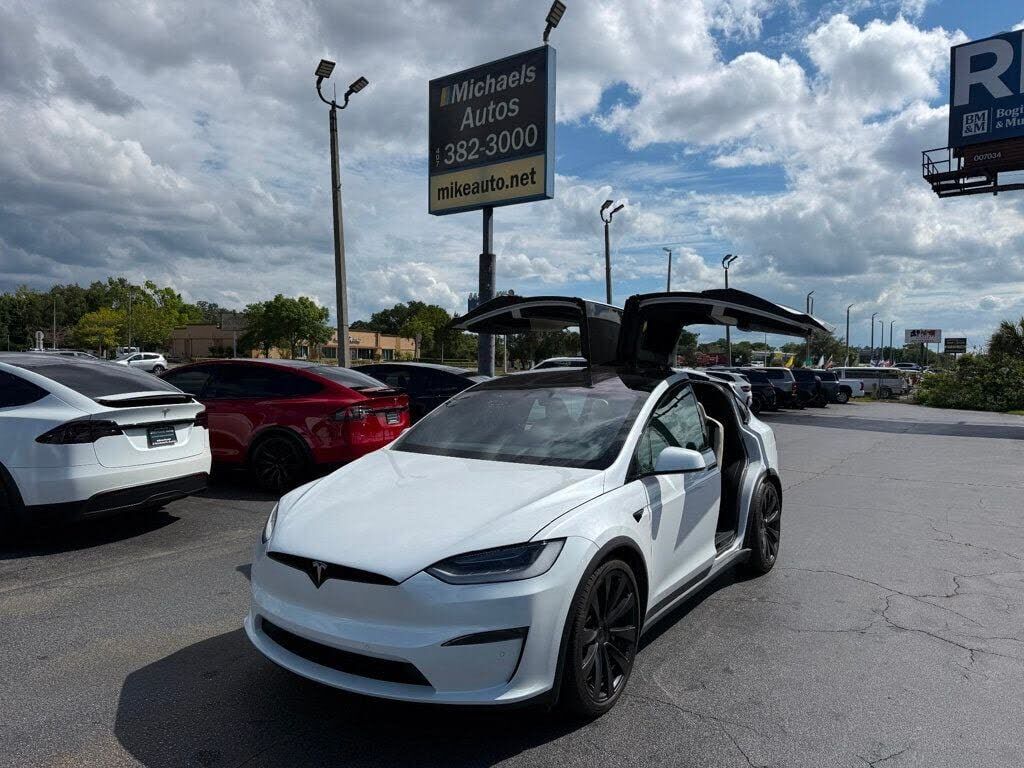 2023 TESLA Model X