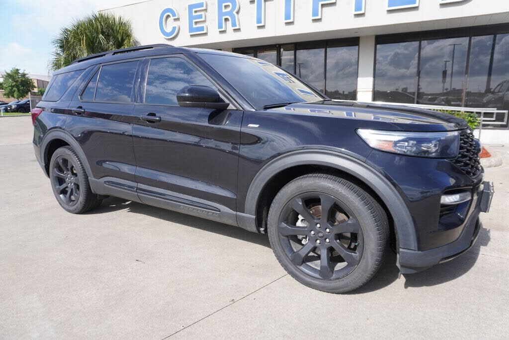 2023 FORD Explorer