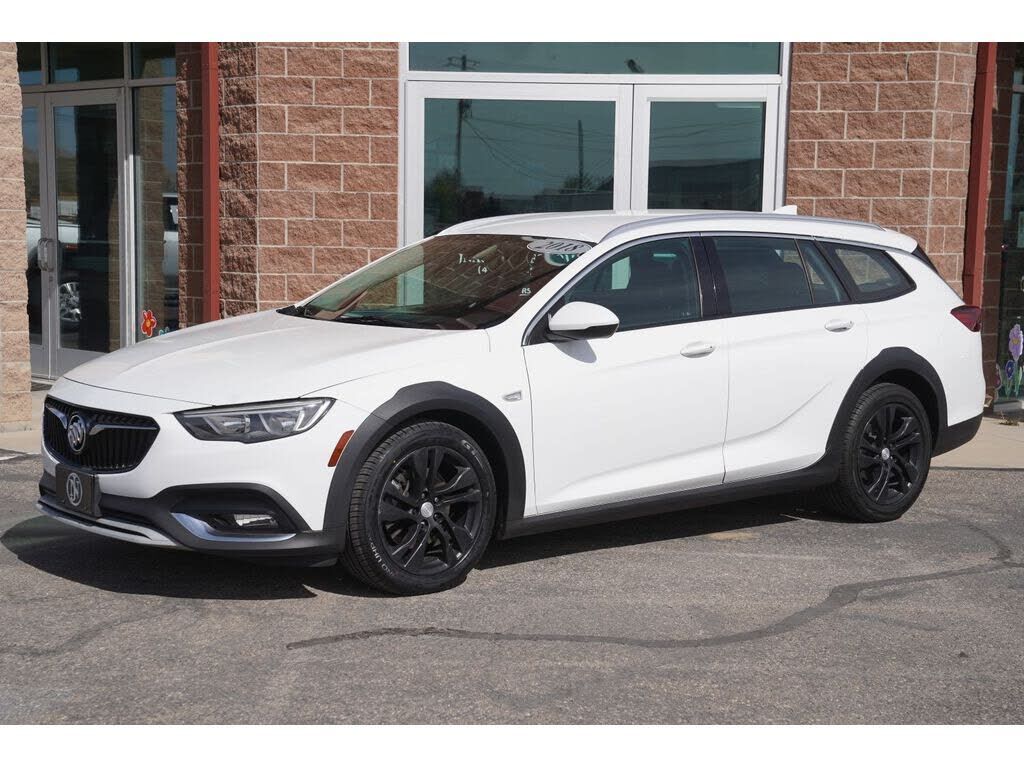 2018 BUICK Regal TourX
