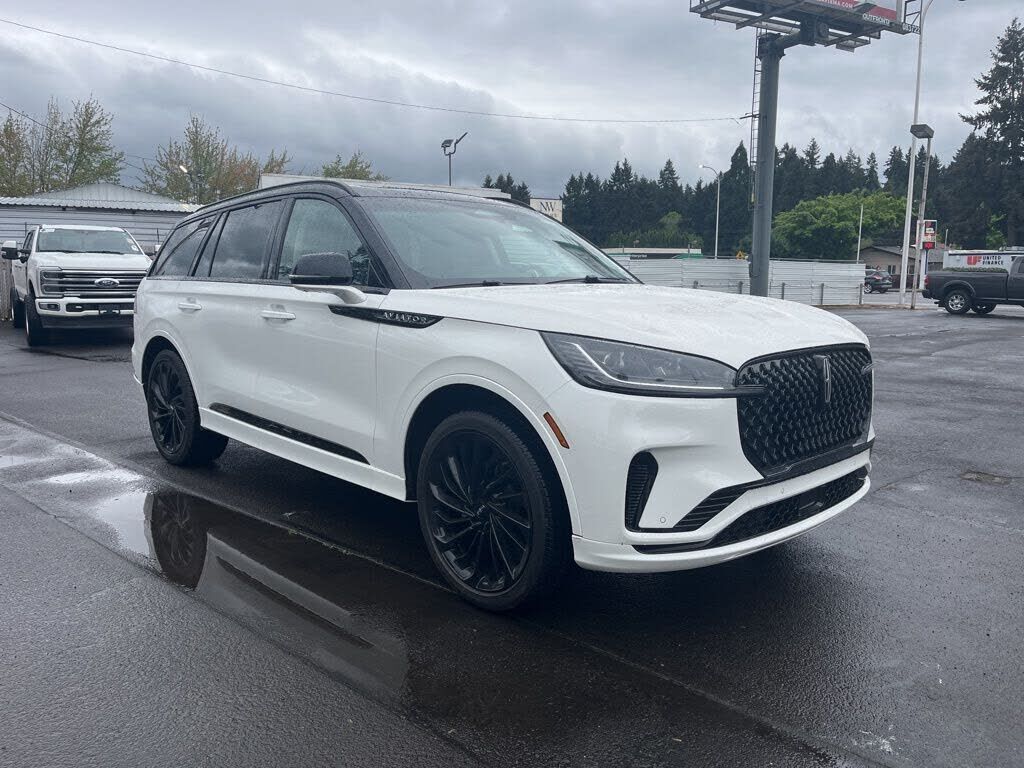 2025 LINCOLN Aviator