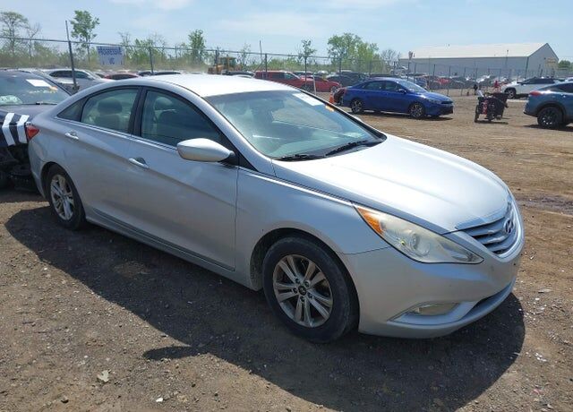 2013 HYUNDAI Sonata